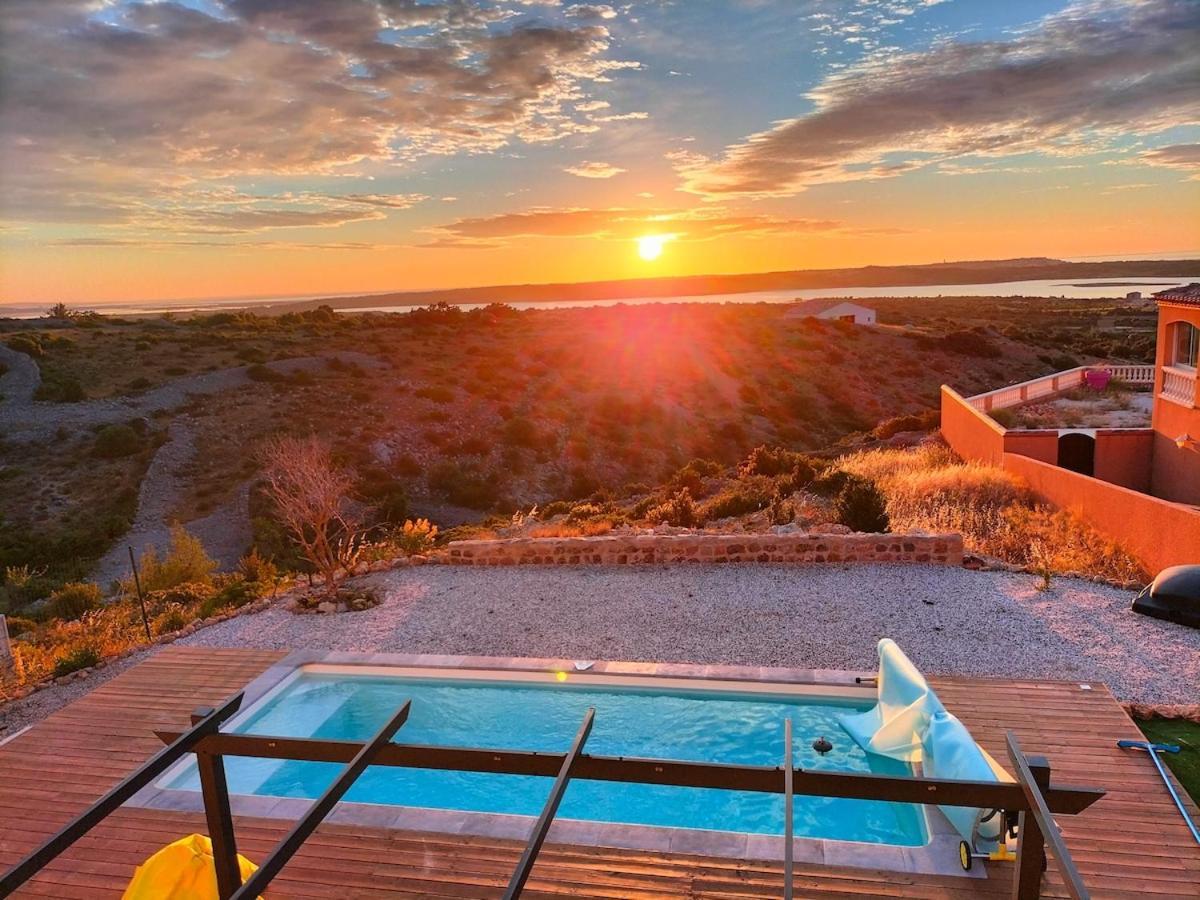 Maison avec vue sur la mer et avec piscine à Fitou Extérieur photo